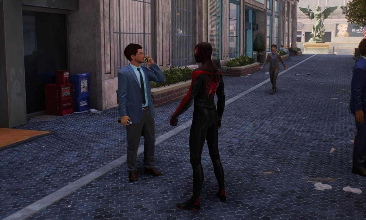 Marvel’s Spider-Man 2 – how to greet citizens