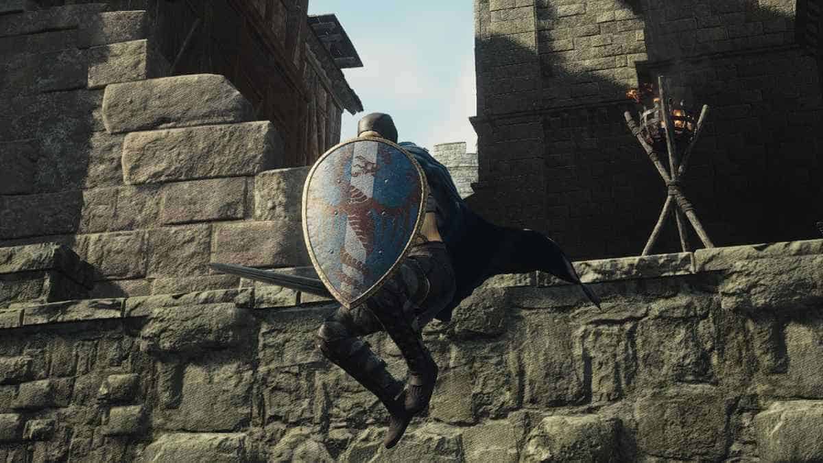 A knight with one of Dragon's Dogma 2's best shields approaches a castle gate.